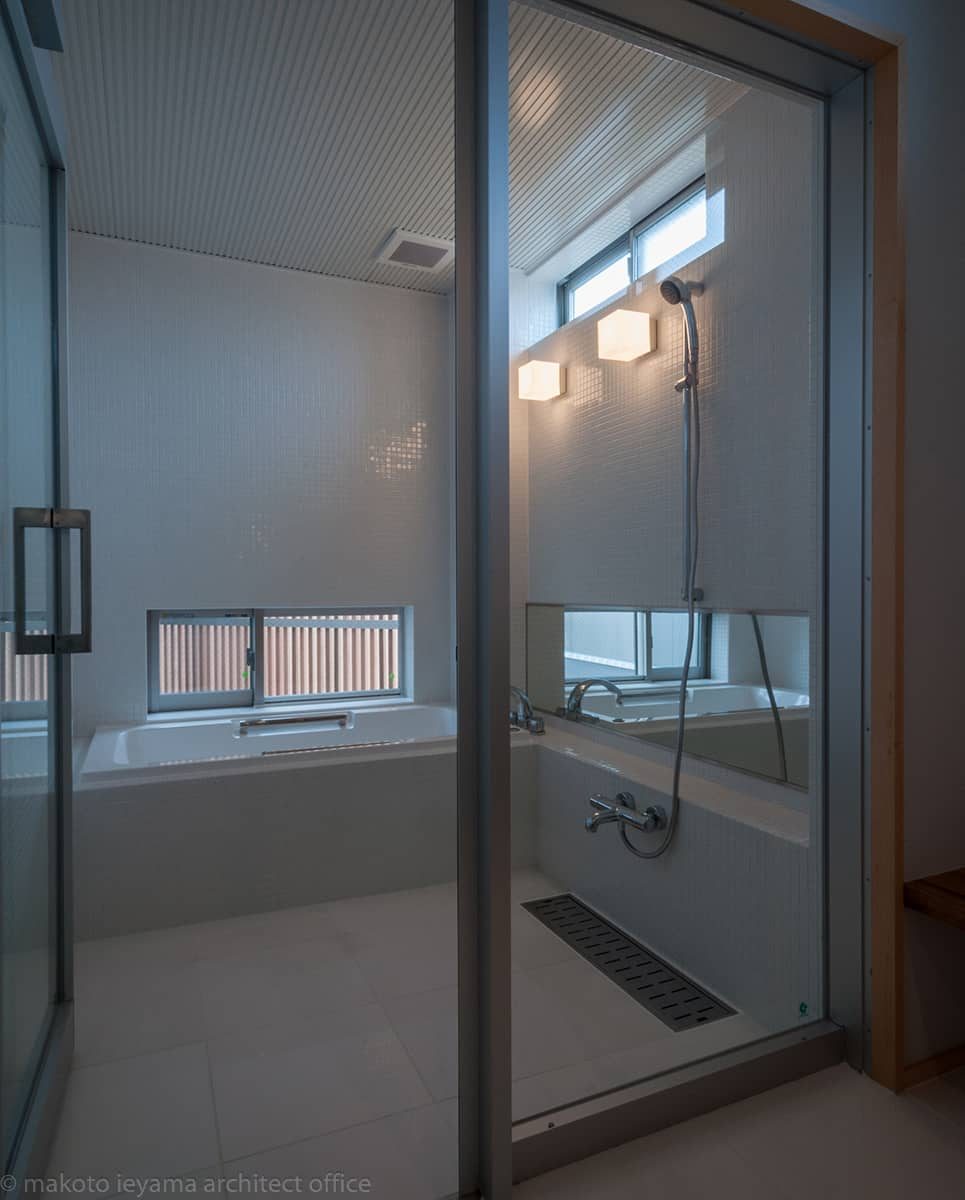 神田の家　浴室